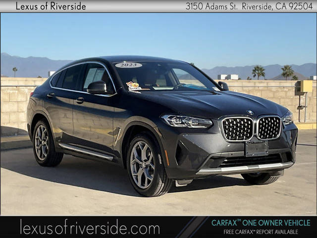 2023 BMW X4 xDrive30i AWD photo