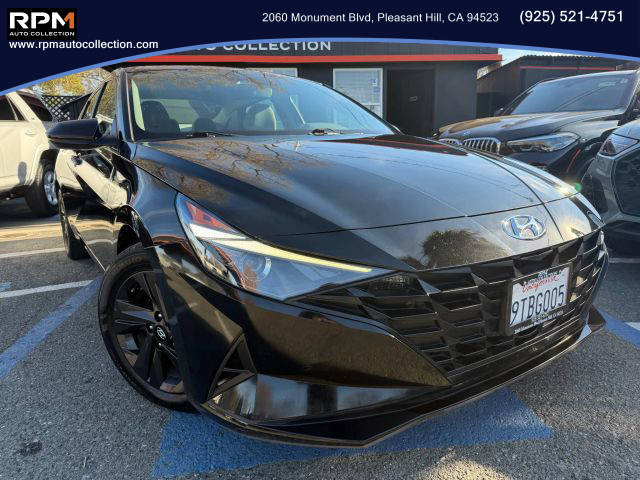 2023 Hyundai Elantra SEL FWD photo