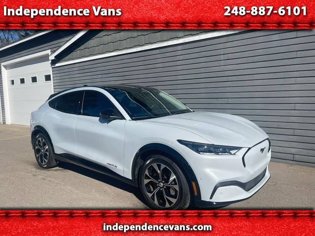 2023 Ford Mustang Mach-E Premium AWD photo