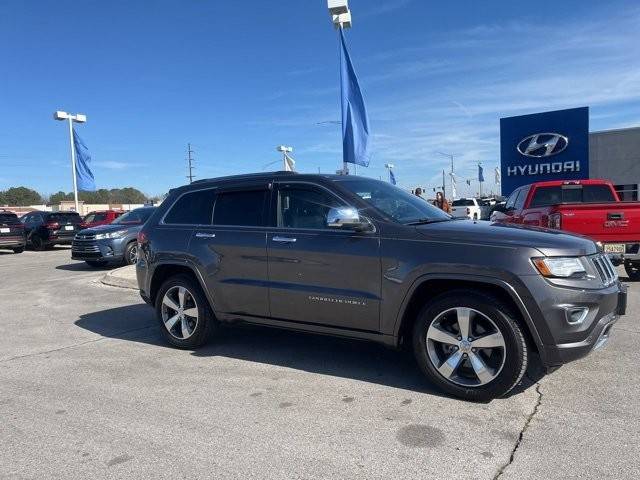 2015 Jeep Grand Cherokee Overland RWD photo