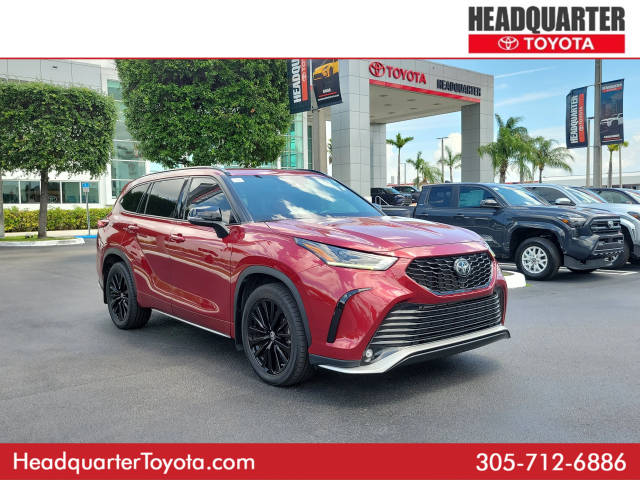 2023 Toyota Highlander XSE FWD photo