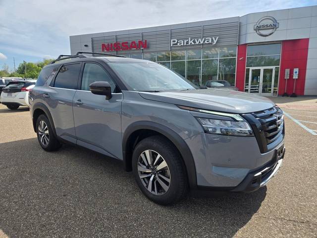 2023 Nissan Pathfinder SL 4WD photo