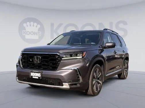 2023 Honda Pilot Touring AWD photo