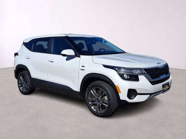 2023 Kia Seltos LX AWD photo