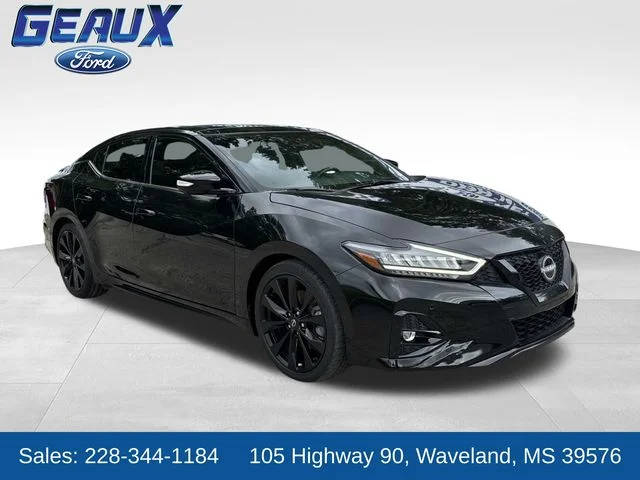 2023 Nissan Maxima SR FWD photo