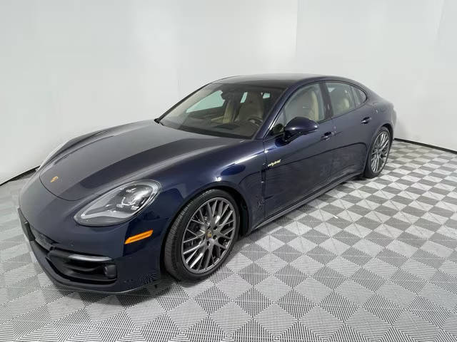 2023 Porsche Panamera 4 E-Hybrid AWD photo