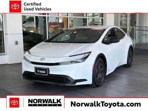 2023 Toyota Prius LE AWD photo