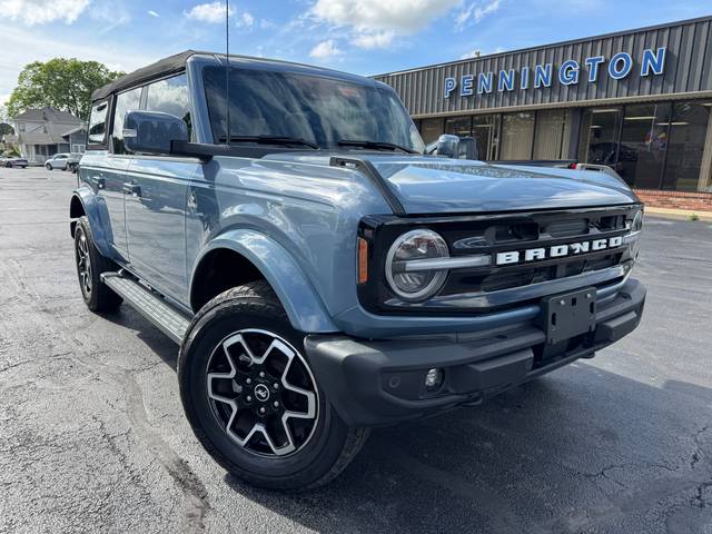 2023 Ford Bronco 4 Door Outer Banks 4WD photo