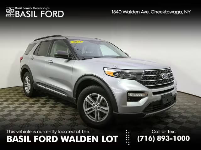 2023 Ford Explorer XLT 4WD photo