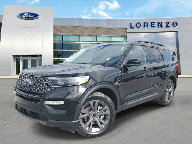 2023 Ford Explorer XLT 4WD photo