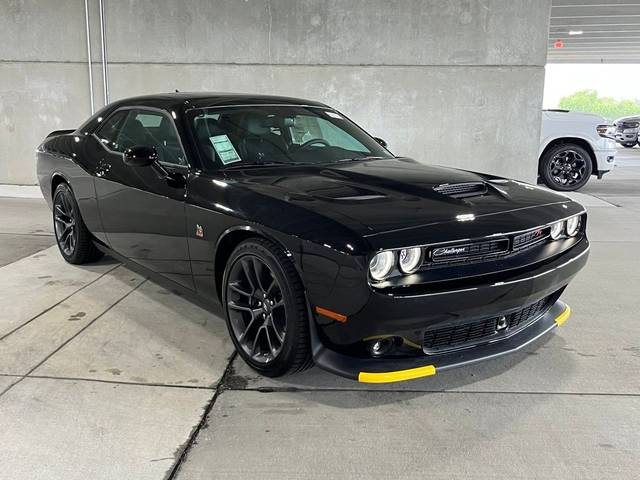 2023 Dodge Challenger R/T Scat Pack RWD photo