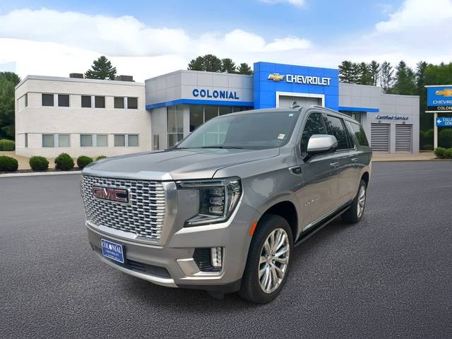 2023 GMC Yukon XL Denali 4WD photo