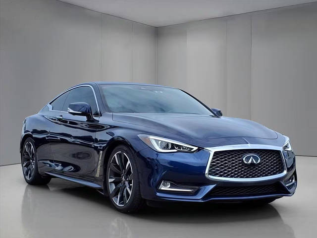 2022 Infiniti Q60 LUXE RWD photo