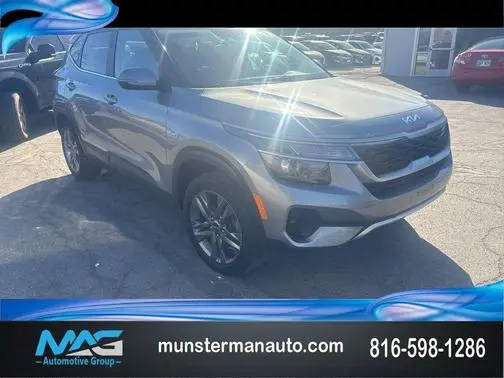 2023 Kia Seltos S AWD photo