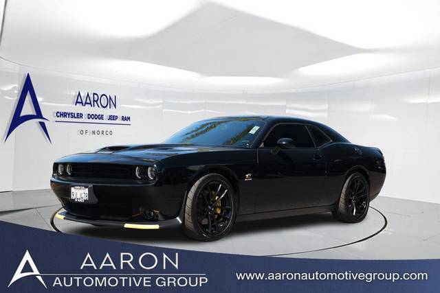 2023 Dodge Challenger R/T Scat Pack RWD photo