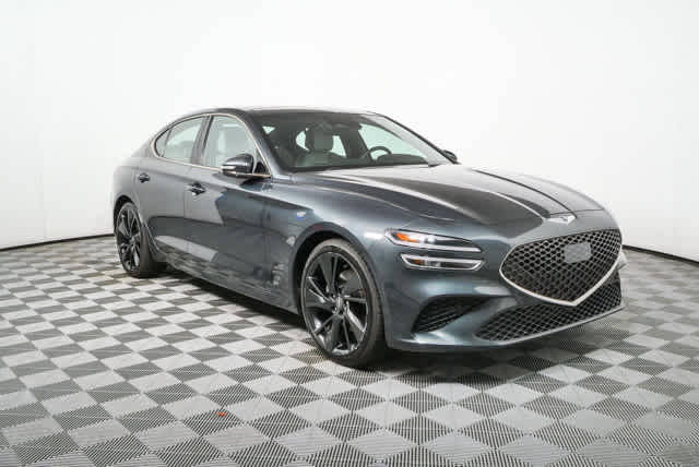 2023 Genesis G70 2.0T RWD photo