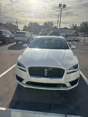 2020 Lincoln MKZ Reserve AWD photo