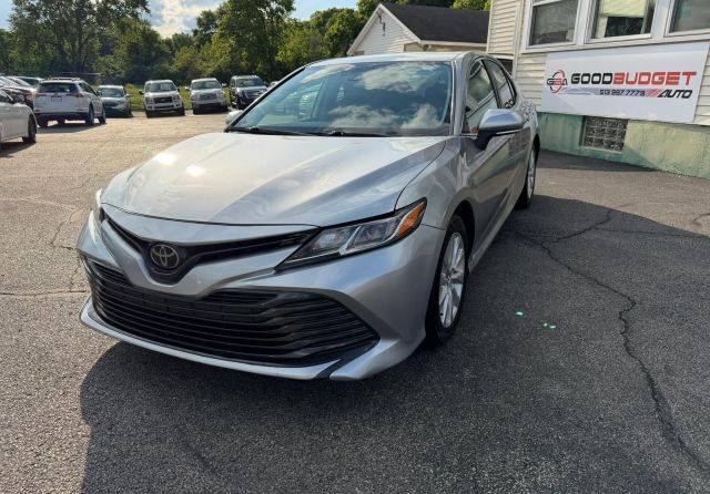 2019 Toyota Camry LE FWD photo