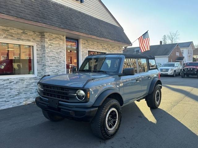 2023 Ford Bronco 4 Door Base 4WD photo