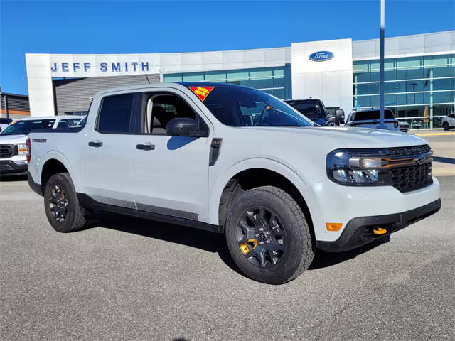 2023 Ford Maverick XLT Advanced AWD photo