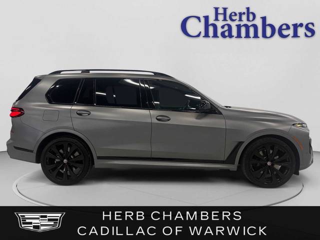 2023 BMW X7 M60i AWD photo