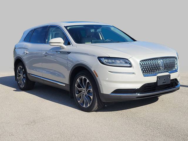 2023 Lincoln Nautilus Reserve AWD photo