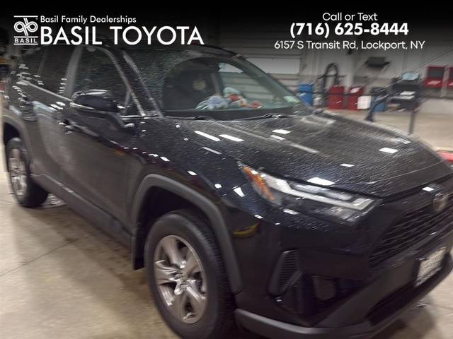 2023 Toyota RAV4 XLE AWD photo