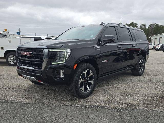 2023 GMC Yukon XL AT4 4WD photo