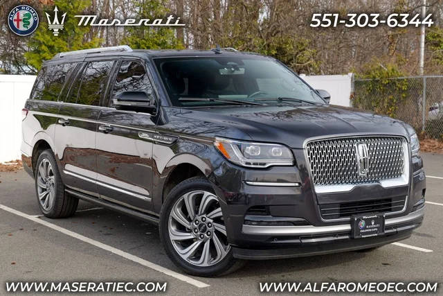 2023 Lincoln Navigator L Reserve 4WD photo
