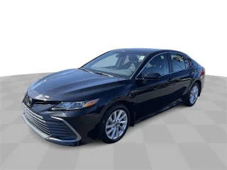 2023 Toyota Camry LE FWD photo