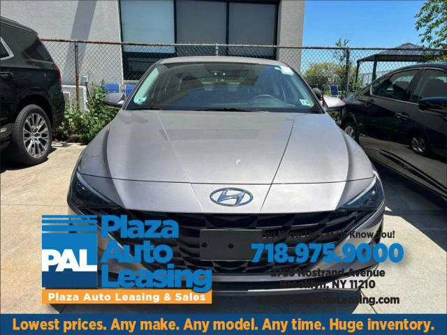 2023 Hyundai Elantra SE FWD photo