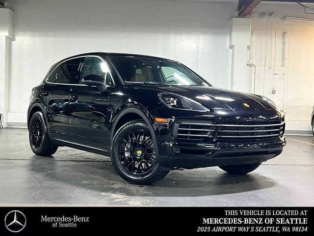 2023 Porsche Cayenne  AWD photo