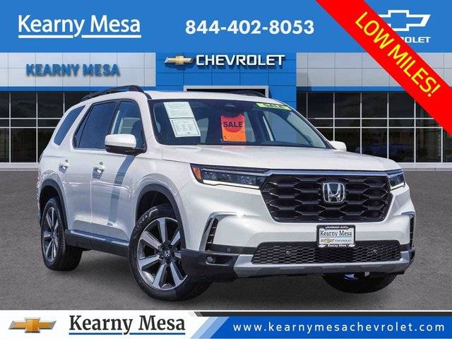 2023 Honda Pilot Touring AWD photo