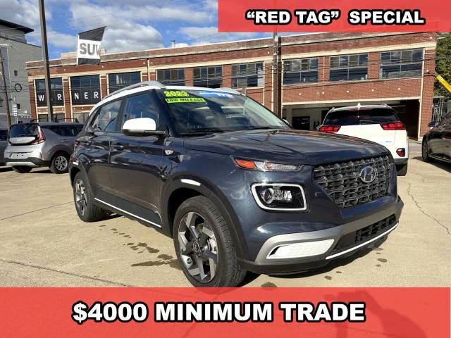 2023 Hyundai Venue Limited FWD photo