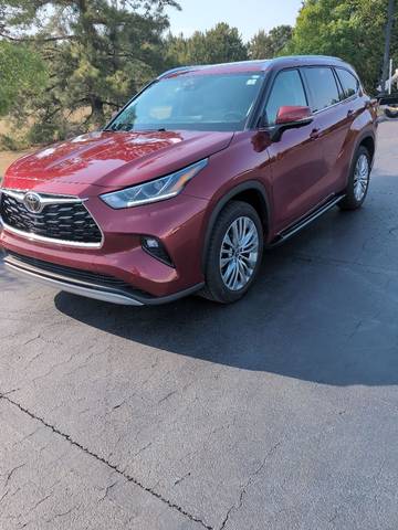 2023 Toyota Highlander Platinum FWD photo