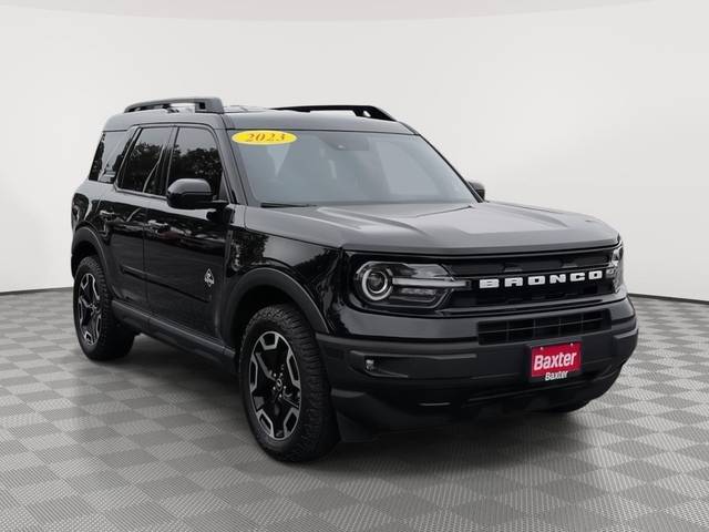 2023 Ford Bronco Sport Outer Banks 4WD photo