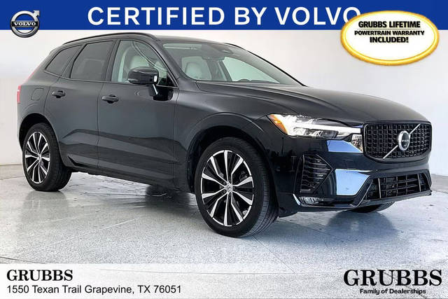 2023 Volvo XC60 Plus Dark Theme FWD photo