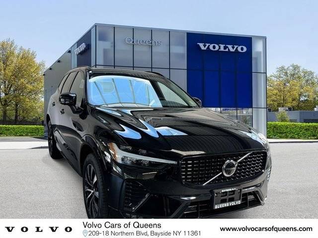 2023 Volvo XC60 Plus Dark Theme AWD photo
