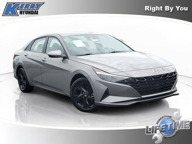 2023 Hyundai Elantra SEL FWD photo