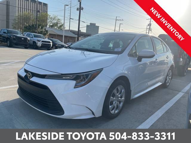 2023 Toyota Corolla LE FWD photo
