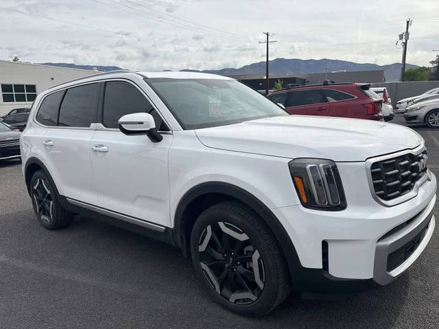 2023 Kia Telluride S AWD photo