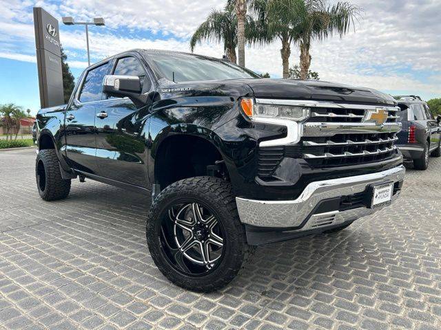 2023 Chevrolet Silverado 1500 LTZ 4WD photo