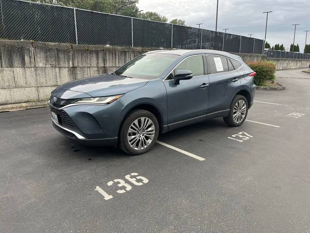2022 Toyota Venza XLE AWD photo