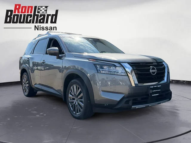 2023 Nissan Pathfinder SL 4WD photo