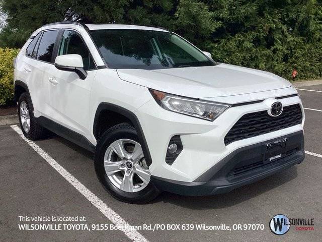 2021 Toyota RAV4 XLE AWD photo