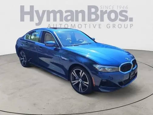 2023 BMW 3 Series 330i xDrive AWD photo