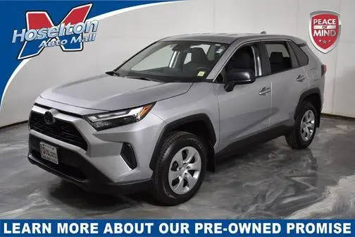 2023 Toyota RAV4 LE AWD photo