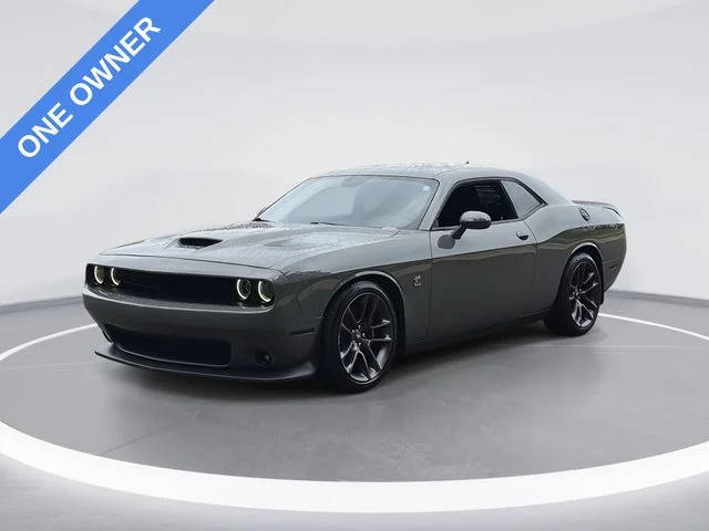 2023 Dodge Challenger R/T Scat Pack RWD photo