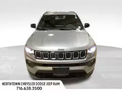 2023 Jeep Compass Latitude 4WD photo