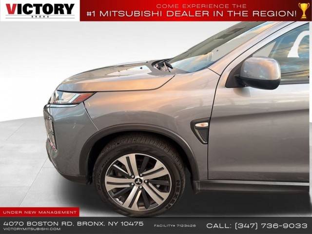 2023 Mitsubishi Outlander Sport ES 4WD photo